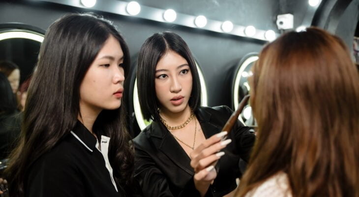 Khóa học makeup chuyên nghiệp – thành công cùng Vanmiu Beauty