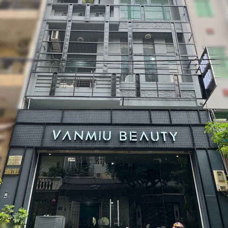 trung-tam-day-trang-diem-Vanmiu-Beauty-2022