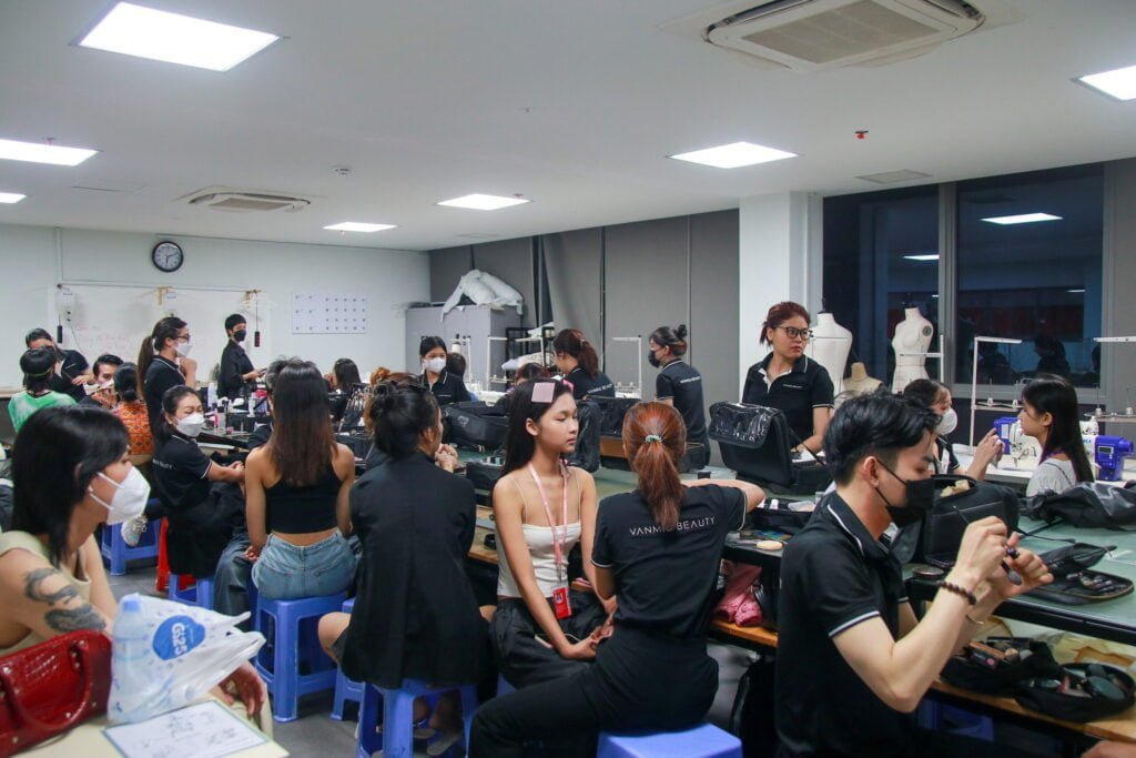 Dịch vụ makeup sự kiện tại Vanmiu Beauty